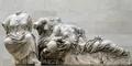 Фидий. Скульптуры восточного фронтона Парфенона, Афины. Предположительно статуи Гестии, Дионы и Афродиты. 438-432 до н.э.