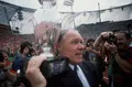 Ринус Михелс после победы сборной Нидерландов на чемпионате Европы по футболу. Олимпийский стадион, Мюнхен. 1988