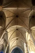 «Вздутый» свод в хоре монастыря Сен-Серж д'Анжер. Ок. 1220