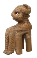 Керамическая женская статуэтка («кормилица») из Сескло (Фессалия). 4800–4500 до н. э.