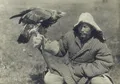 Казахи. Охотник с беркутом