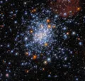 Рассеянное звёздное скопление NGC 330, расположенное в Малом Магеллановом Облаке