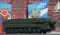 Пусковая установка ракетного комплекса «Тополь-М» проходит по Красной площади во время парада, посвящённого 68-й годовщине Победы в Великой Отечественной войне. 9 мая 2013
