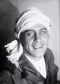 Борис Добронравов в роли капитана Мышлаевского в спектакле «Дни Турбиных». 1926