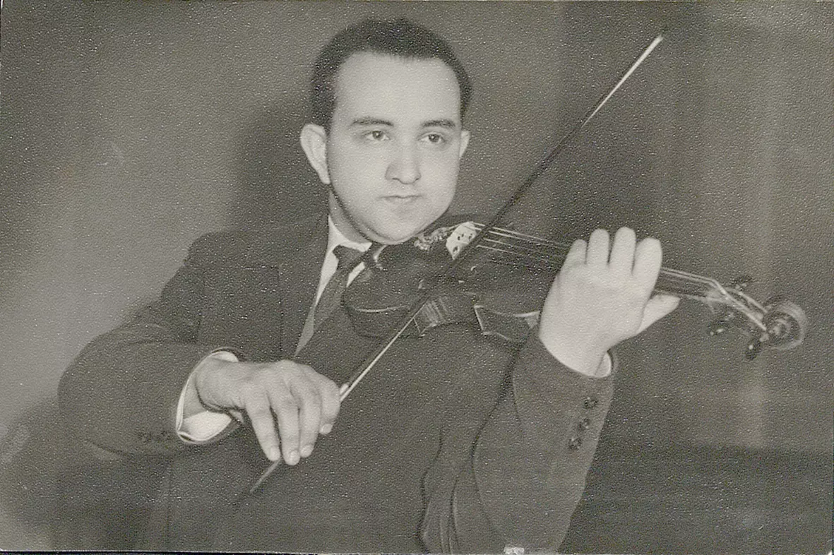 Американский скрипач 20 века. Русский скрипач.