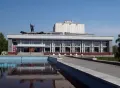 Здание Алтайского театра драмы имени В. М. Шукшина в Барнауле