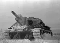 Самоходная артиллерийская установка СУ-122 Ленинградского фронта на исходных позициях. 1944