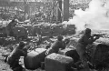 Советские солдаты ведут бой на территории Сталинградского завода «Красный Октябрь» в Мартеновском цехе № 1. Декабрь 1942