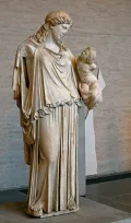 Богиня мира Эйрена с младенцем Плутосом на руках. Римская копия со статуи Кефисодота Старшего