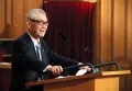 Хондзё Тасуку выступает перед парламентом на следующий день после церемонии награждения Нобелевской премии по физиологии и медицине в  Стокгольме. 2018