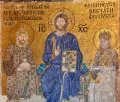 Император Константин IX Мономах и императрица Зоя перед Иисусом Христом. Мозаика в южной галерее собора Святой Софии в Константинополе (ныне Стамбул). Середина 11 в.