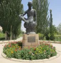 Памятник Кумарадживе, Синьцзян-Уйгурский автономный район (Китай)