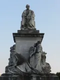 Памятник Луи Пастеру, Париж