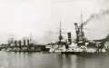 Крейсер I ранга «Баян» и эскадренный броненосец «Цесаревич» в Порт-Артуре. 1903