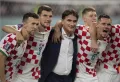 Тренер Златко Далич и игроки сборной Хорватии празднуют победу в матче за 3-е место Двадцать второго чемпионата мира по футболу. Доха (Катар). 2022