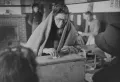 Женщина голосует на  всеобщих выборах. Ирландия. 21 февраля 1948