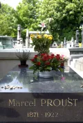 Могила Марселя Пруста на кладбище Пер-Лашез, Париж