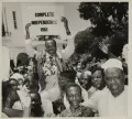 Премьер-министр Джулиус Ньерере во время празднования провозглашения независимости Танганьики