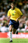 Ривалдо в форме сборной Бразилии по футболу. 2000