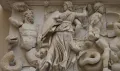 Битва богов с гигантами. Фриз Пергамского алтаря. Фрагмент