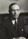 Александр Дуглас-Хьюм. 1951