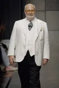Джанфранко Ферре после показа мужской коллекции весна/лето 2007. Неделя моды в Милане. 2006