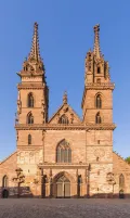Собор в Базеле. Освящён в 1019, перестраивался ок. 1170-х – 1230-х гг. и в 15 в.