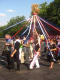 Русские. Шествие со снопом во время праздника «День села»