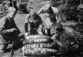 Советские солдаты пишут на снарядах «послания» «Лично Гитлеру», «В Берлин», «По Рейхстагу». Берлин. Апрель 1945