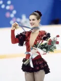 Фигуристка Катарина Витт с золотой медалью XV Олимпийских зимних игр. 1988
