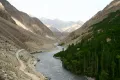 Река Инд близ г. Лех (союзная территория Ладакх, Индия)