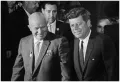 Первый секретарь ЦК КПСС Никита Хрущёв и президент США Джон Кеннеди во время встречи в Вене. 4 июня 1961