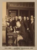 Александр Белл во время открытия телефонной линии Нью-Йорк – Чикаго. 1892