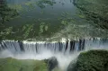 Река Замбези и водопад Виктория на границе Зимбабве и Замбии
