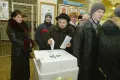 Выборы в Государственную думу Российской Федерации. На избирательном участке. 7 декабря 2003