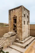 Башня Кааба-е Зартошт. Конец 6–5 вв. до н. э. Накше-Рустам, шахрестан Мервдешт (Иран)