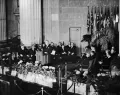 Президент США Гарри Трумэн выступает с речью после подписания договора о НАТО. Вашингтон. 4 апреля 1949