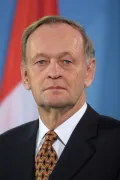 Жан Кретьен. Канадский государственный и политический деятель, премьер-министр (1993–2003)