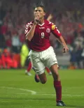 Йон Даль Томассон на чемпионате Европы по футболу. 2004