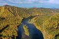Река Бия осенью в горном Алтае (Республика Алтай, Россия)