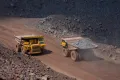 Перевозка железной руды на Михайловском горно-обогатительном комбинате (Курская область)
