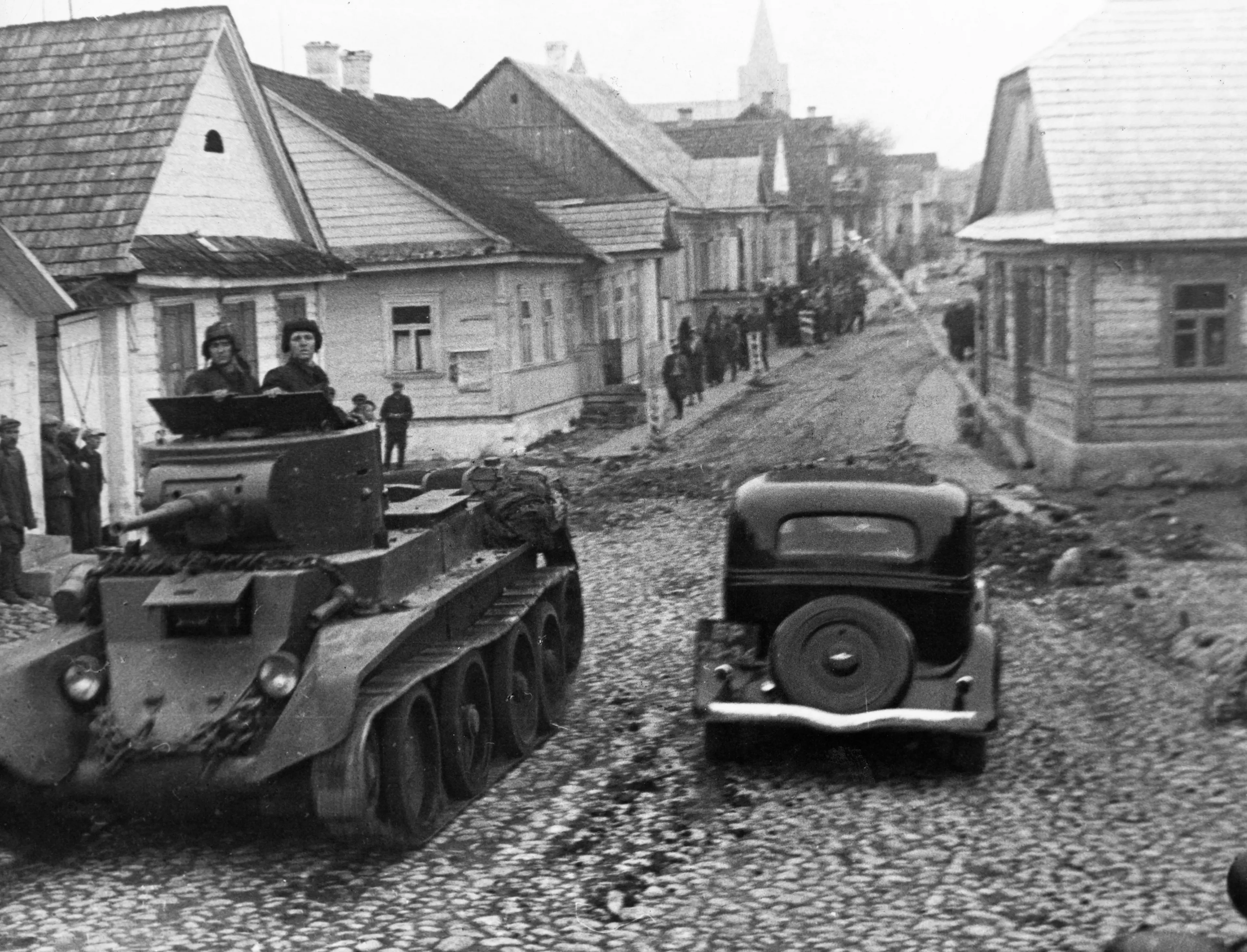 Польша сентябрь 1939 года. Польские танки 1939 года. Поход РККА В Польшу 1939. Польская кампания вермахта 17 сентября 1939. БТ 7 В Польше.