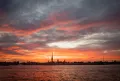 Закат на реке Нева (г. Санкт-Петербург, Россия)