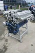Многотопливный V-образный четырёхтактный 12-ти цилиндровый дизельный двигатель двойного назначения B-31МФ производства Челябинского тракторного завода (ЧТЗ-УРАЛТРАК)