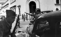 Улица Каракаса во время боёв повстанцев и Национальной гвардии. Октябрь 1945