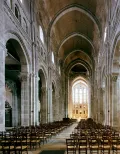 Интерьер церкви Сен-Лазар в Отёне. Ок. 1120–1146