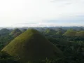 Геологический памятник природы Шоколадные холмы (остров Бохоль, Висайские острова, Филиппины)