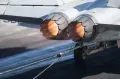 Посадка истребителя F/A-18С с помощью аэрофинишёра