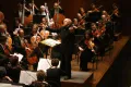 Нью-Йоркский филармонический оркестр под управлением М. Л. Ростроповича исполняет симфонию № 7 С. С. Прокофьева