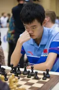 Дин Лижэнь во время партии на Всемирной шахматной Олимпиаде в Стамбуле. 2012